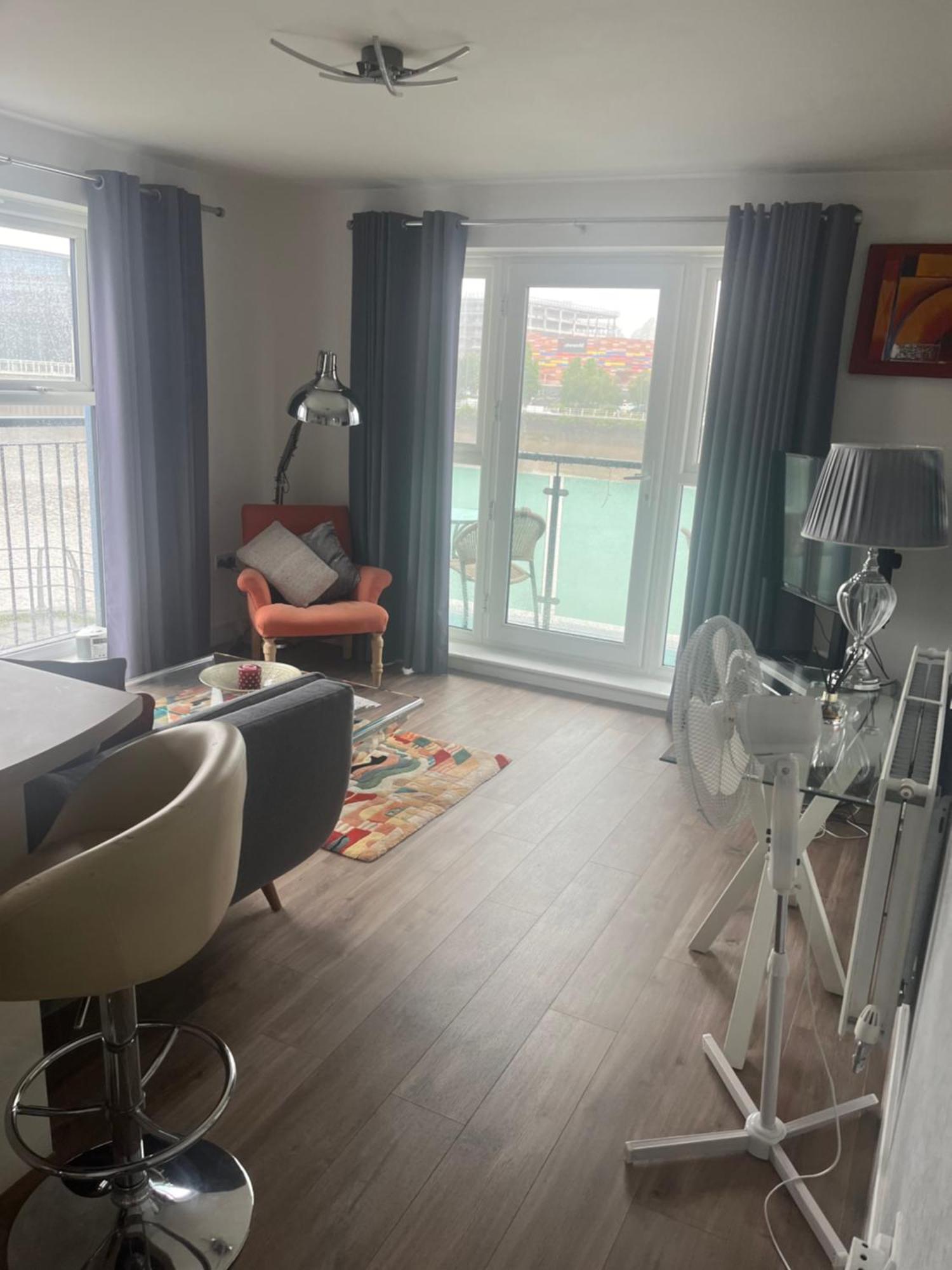 Luxury Riverside 2 Bedroomed Apartment With Balcony 纽波特 外观 照片